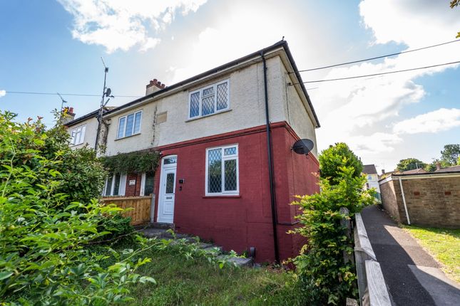 3 bed property, in Chaplins Terrace, £250,000