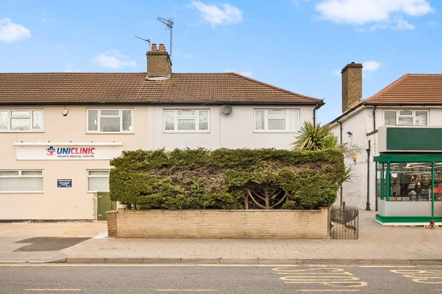 1 bed property, in Cranbrook Road, £265,000