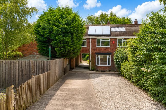 4 bed property, in Main Street, £340,000