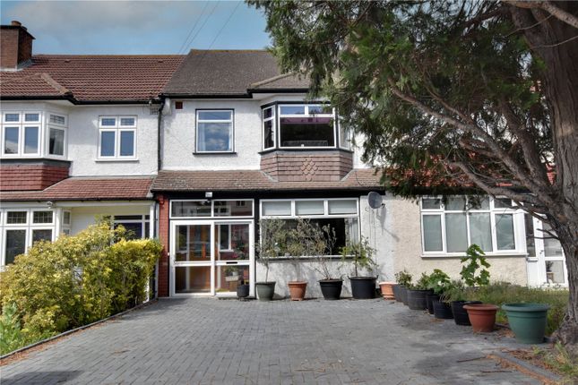 3 bed property, in Woodyates Road, £650,000
