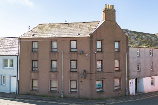 2 bed property, in Upper Hall Street, £90,000