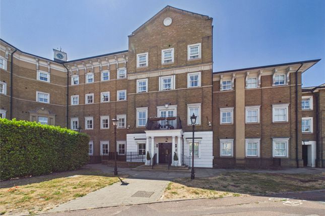 1 bed property, in Broomfield Road, £160,000
