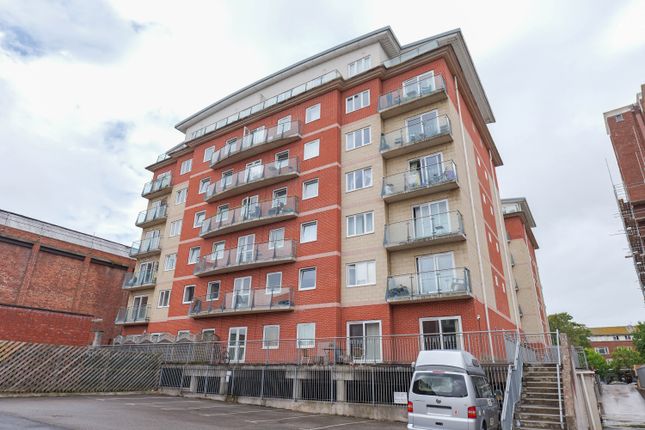 2 bed property, in Lord Street, £115,640