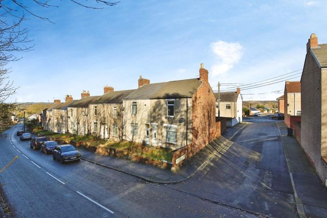 2 bed property, in Poplar Terrace, £50,000