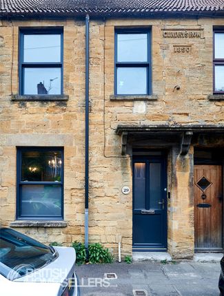 3 bed property, in High Street, £255,000