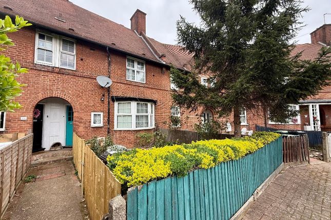 3 bed property, in Ducane Road, £599,950
