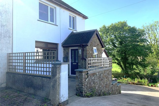 3 bed property, in Halkon Crescent, £310,000