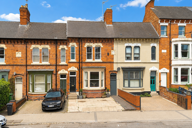 4 bed property, in Aylestone Road, £375,000