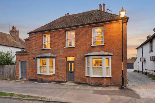 5 bed property, in High Street, £800,000