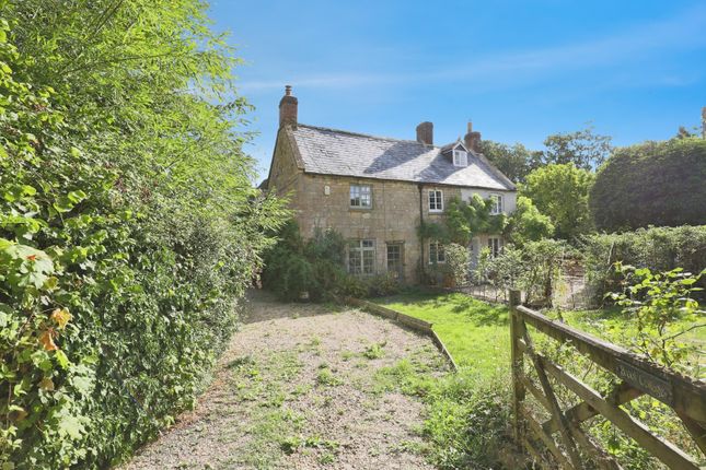 3 bed property, in The Cross, £625,000