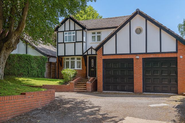 4 bed property, in Copper Beech, £550,000