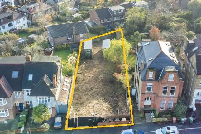 Land, in 29 Ewelme Road, £900,000