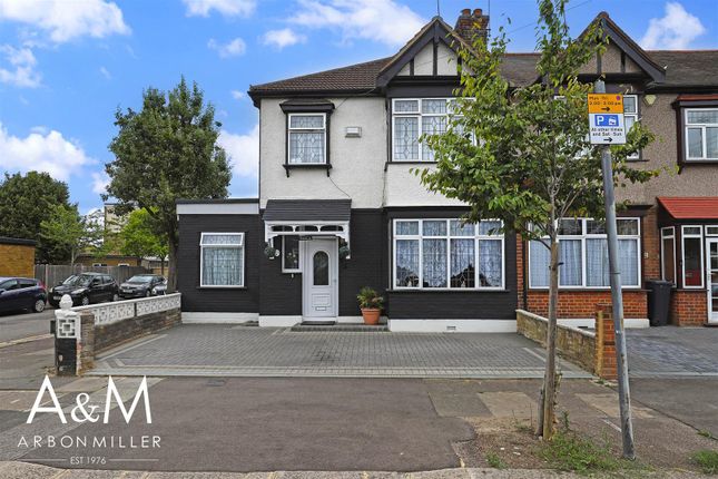3 bed property, in Trinity Road, £650,000