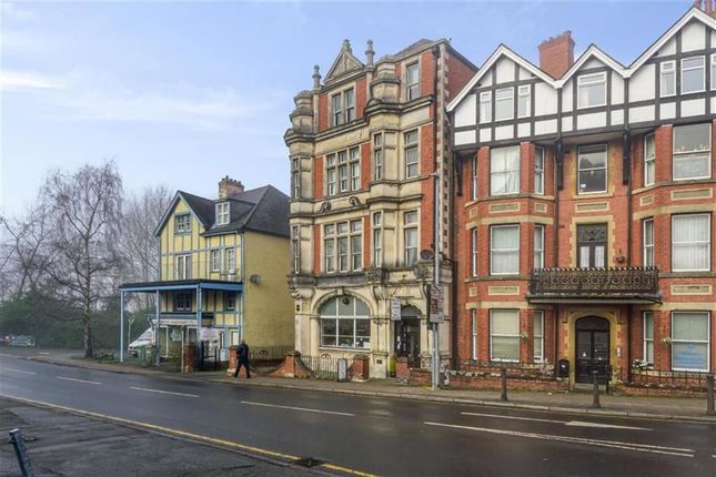 4 bed property, in Spa Road, £298,000