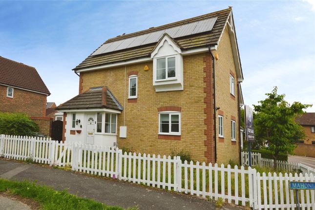 3 bed property, in Nightingales, £475,000