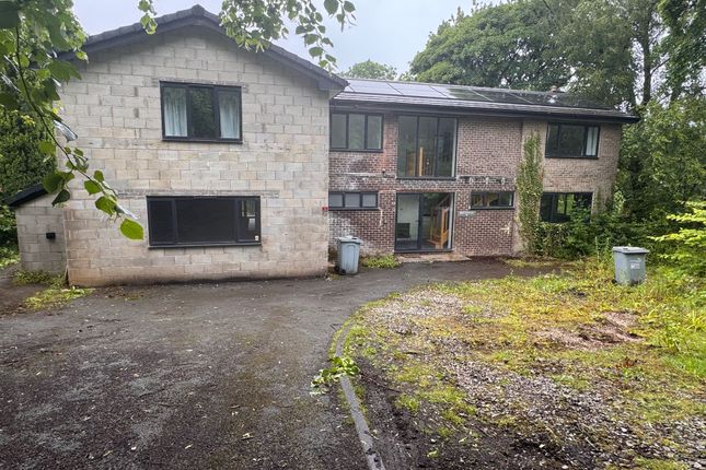 5 bed property, in Red Lane, £900,000