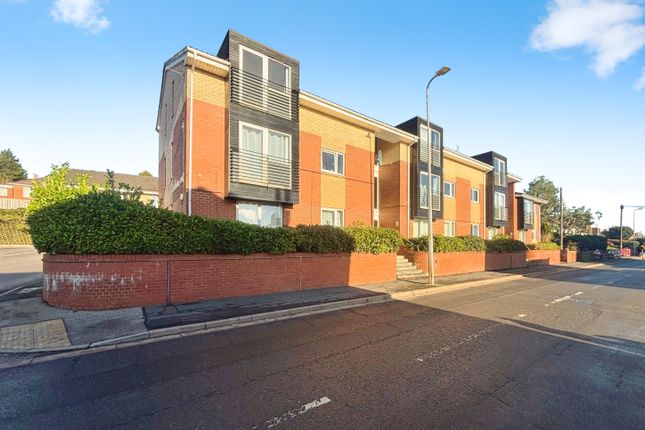 2 bed property, in Elevation Court, £65,000