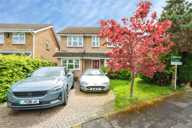 4 bed property, in Kenilworth Gardens, £460,000