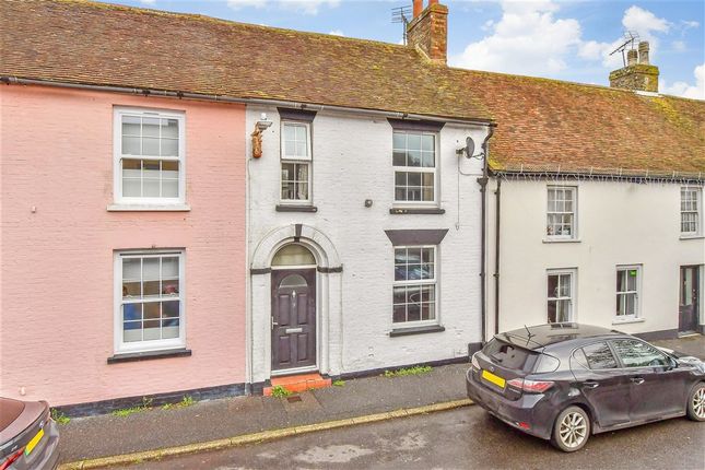 2 bed property, in South Street, £150,000