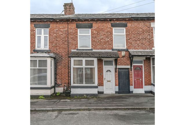 2 bed property, in Harrison Road, £129,995