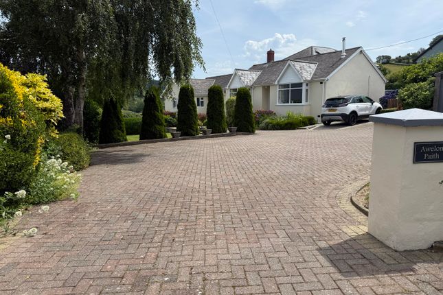 4 bed property, in Rhydyfelin SY23, £389,995