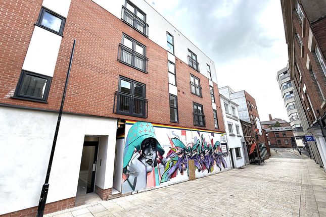 1 bed property, in Cannon Street, £120,000