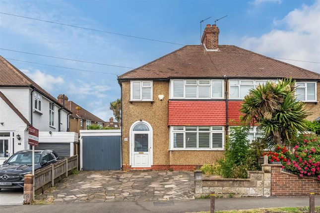 3 bed property, in Duke Of Edinburgh Road, £550,000