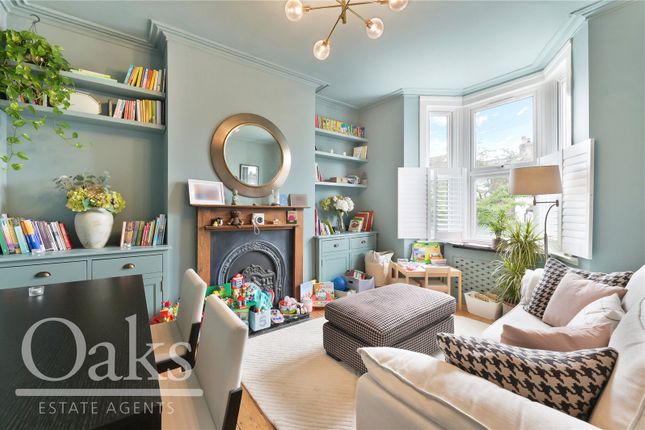 2 bed property, in Colmer Road, £450,000
