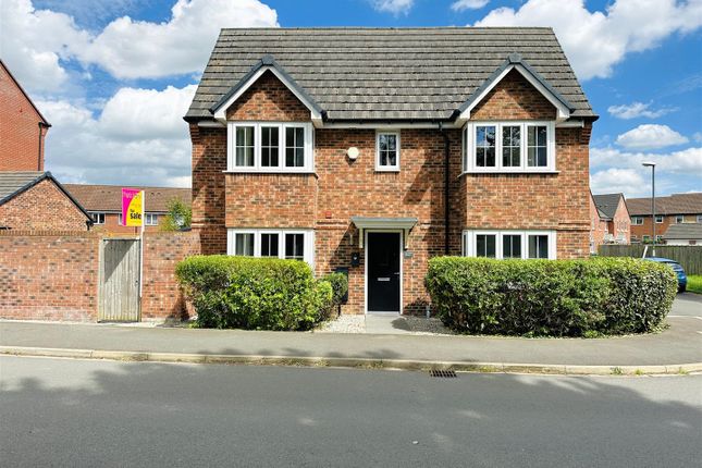 3 bed property, in Coupland Road, £250,000