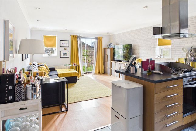 2 bed property, in Byron Close, £550,000