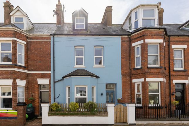 5 bed property, in Camperdown Terrace, £548,000