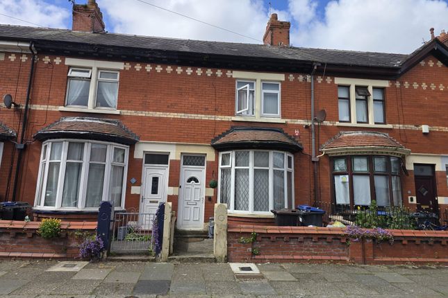 4 bed property, in 11 Whittam Avenue, £45,000