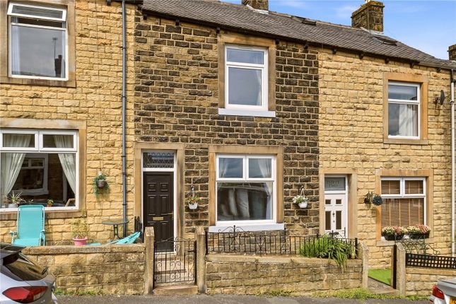 2 bed property, in Lincoln Road, £150,000