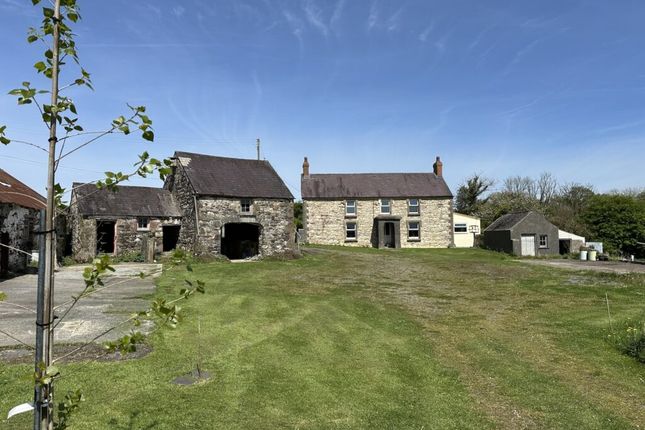 4 bed property, in Llanycefn, £595,000