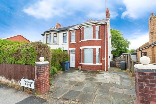 3 bed property, in Fleetwood Road North, £185,000