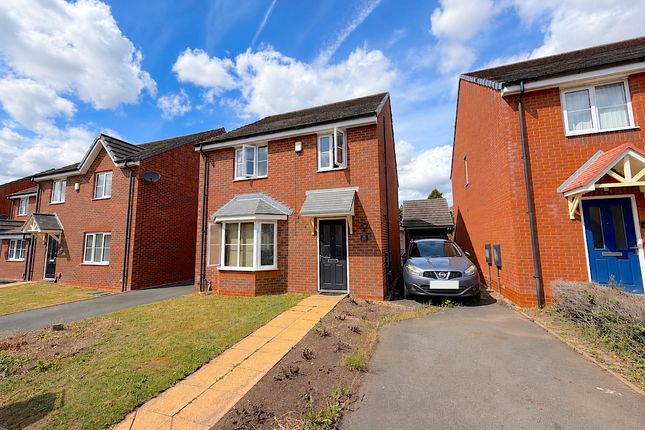 4 bed property, in Rakegate Close, £325,000