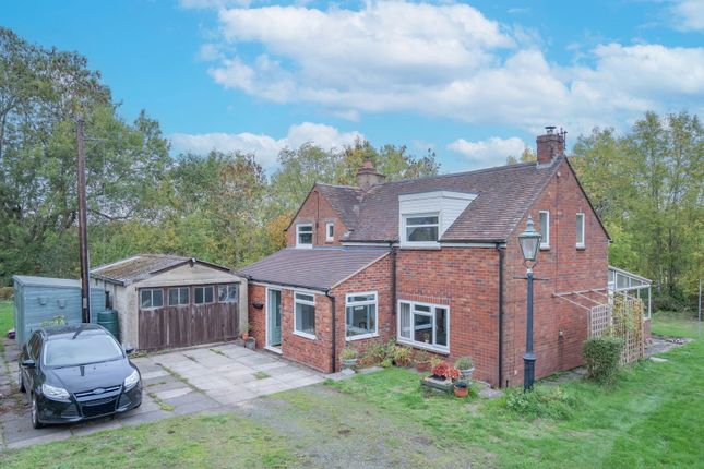 3 bed property, in Danemoor, £600,000