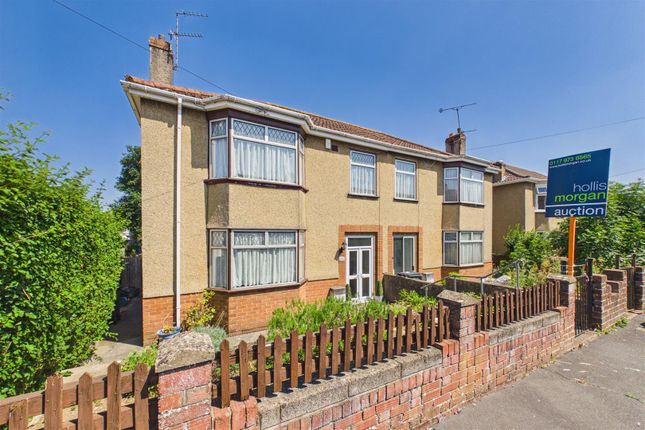4 bed property, in Leda Avenue, £300,000