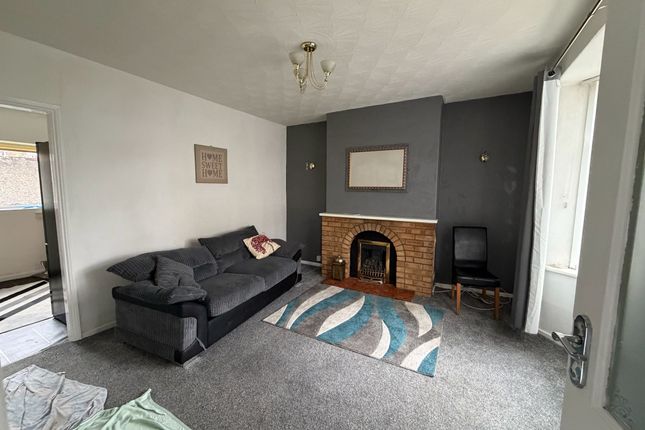 2 bed property, in Cornwall Street, £55,000
