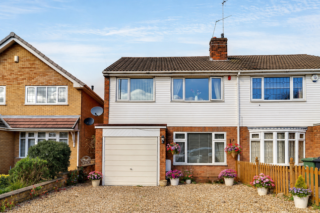 3 bed property, in Chapel Street, £270,000