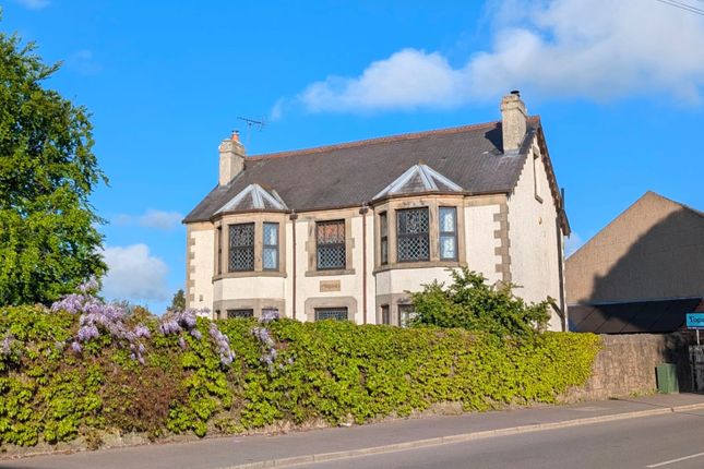5 bed property, in Chesterfield Road, £550,000
