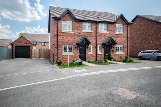 2 bed property, in Vickers Court Shackleton Village, £300,000