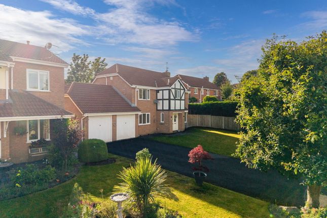 4 bed property, in Portside Close, £600,000