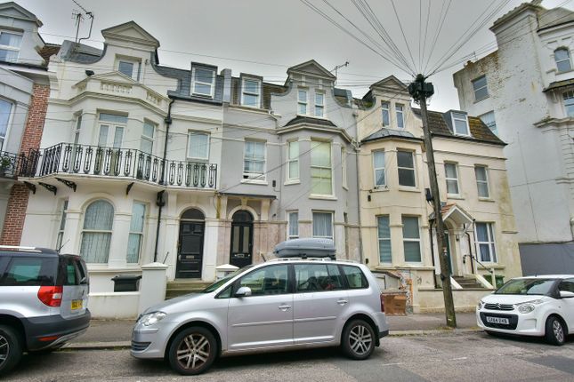 2 bed property, in Wilton Road, £150,000