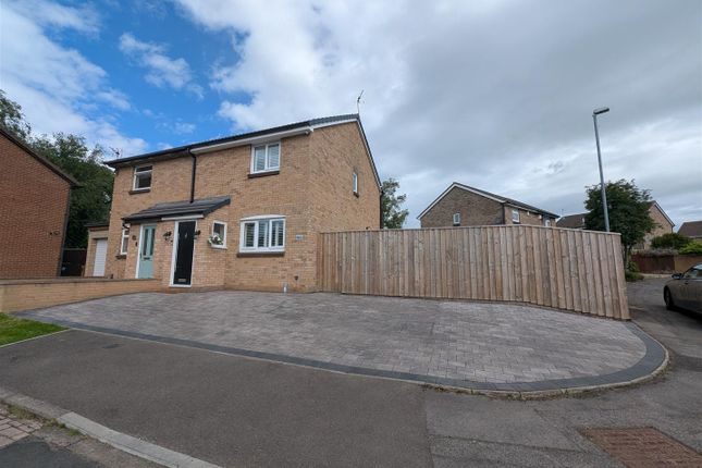 3 bed property, in Lincoln Court, £185,000