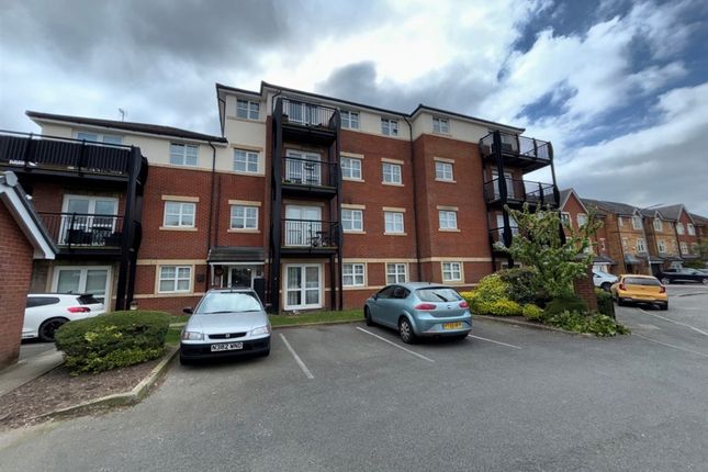2 bed property, in Breccia Gardens, £65,000