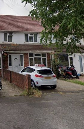 4 bed property, in Hayes UB3, £650,000