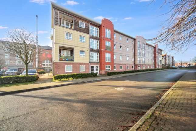 2 bed property, in Heritage Way, £70,000