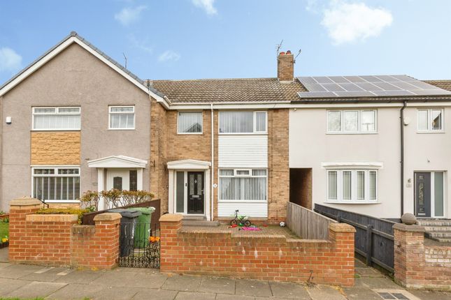 2 bed property, in Shaw Grove, £77,500
