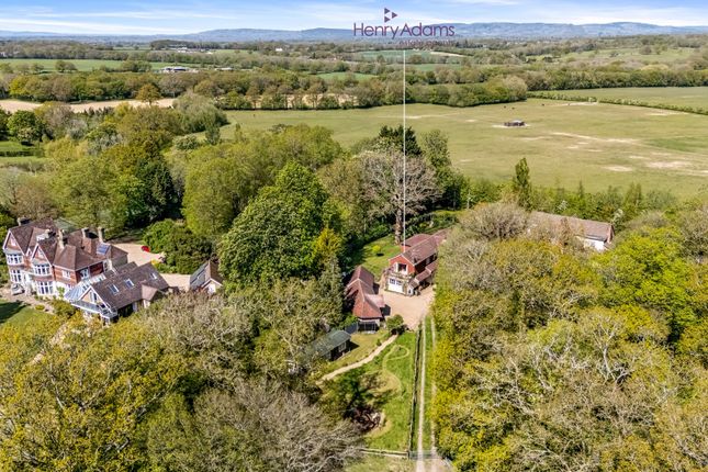 5 bed property, in Wimlands Lane, £1,300,000